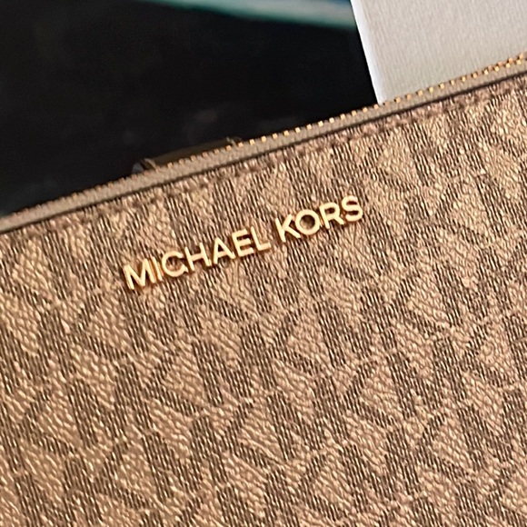 Michael Kors Jet Set Travel Large Double Zip Leather Wristlet Wallet Rose Gold - Picture 5 of 6